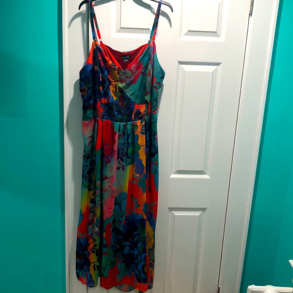Beautiful, colorful floral dress- adjustable shoulder straps